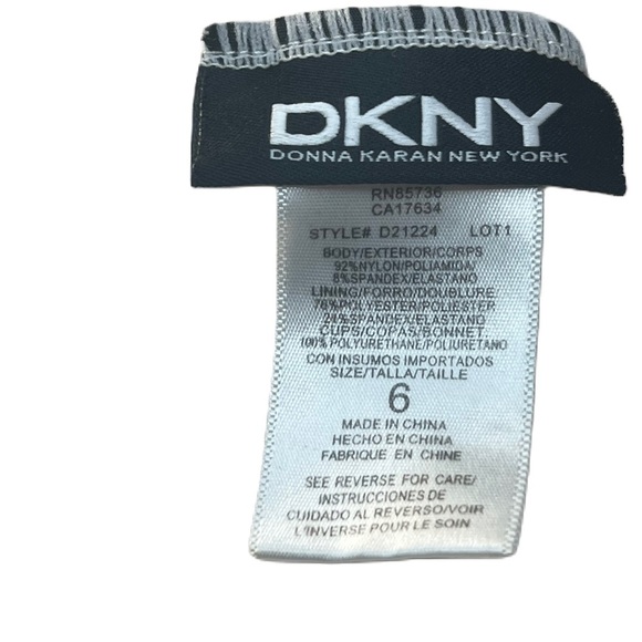 DKNY woman’s halter one piece black and white striped size 6 bathing suit - Picture 4 of 8